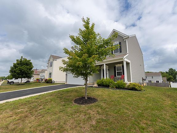 2nd image of 468 Wingate Pl
