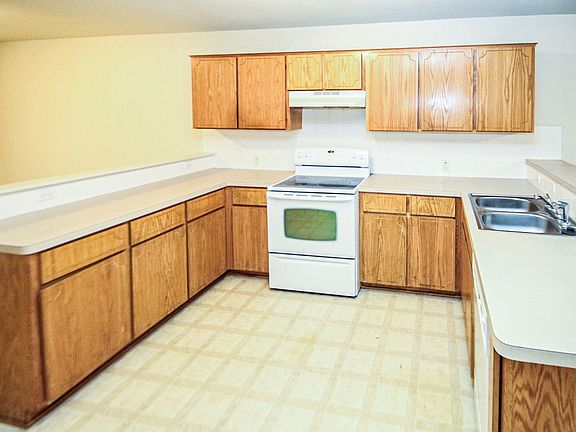 4th image of 308 S 40th St APT A