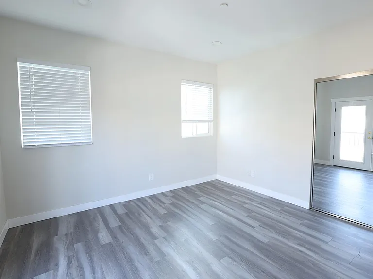 3927 Wisconsin St #8 — Photo 15