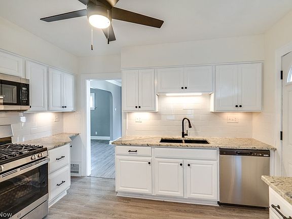 4th image of 2806 Oak Park Ave