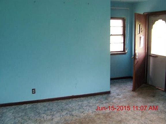 4th image of 5524 Baring Ave