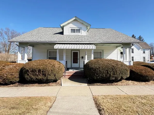 147-149 S Hopkins St, Sayre, PA 18840