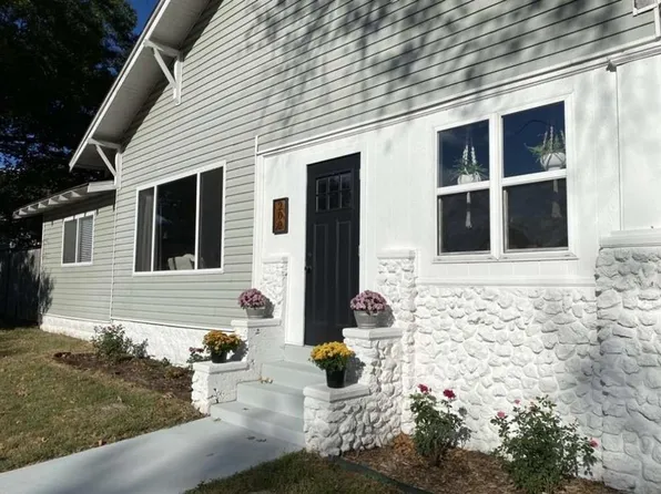 202 N Walnut St, Anderson, MO 64831