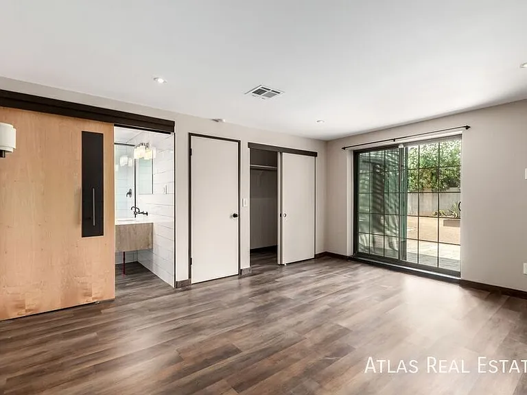 224 W Montecito Ave — Photo 17