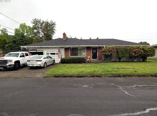 18410 SE Caruthers St, Portland, OR 97233