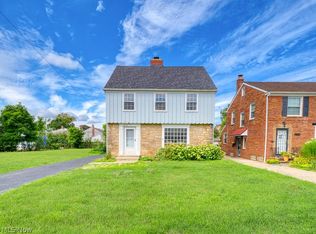 3676 Rolliston Rd, Shaker Heights, OH 44120