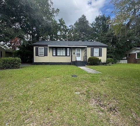 2nd image of 46 S Parkwood Drive