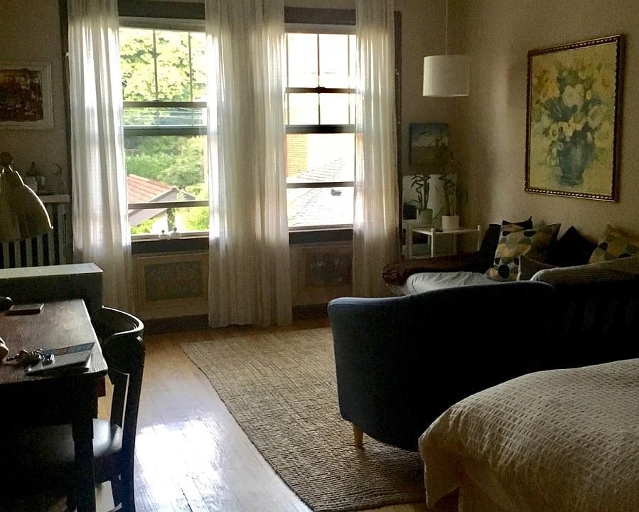 1st image of 956 10th Ave E APT 204