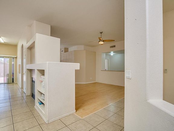 5th image of 10719 E El Moro Ave