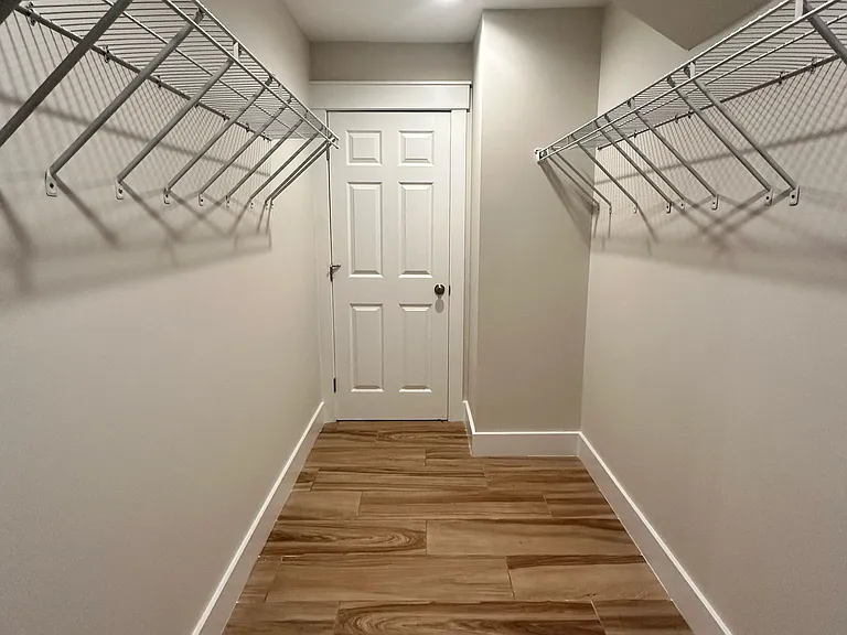 1415 Abercorn St — Photo 34