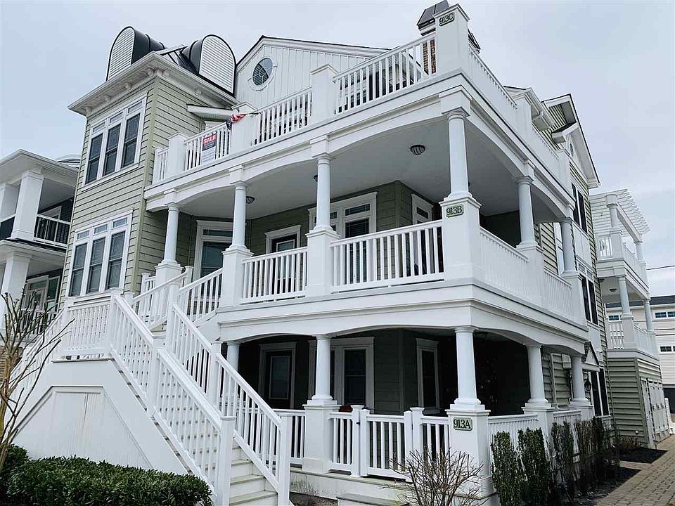 1st image of 913 Wesley Ave #C