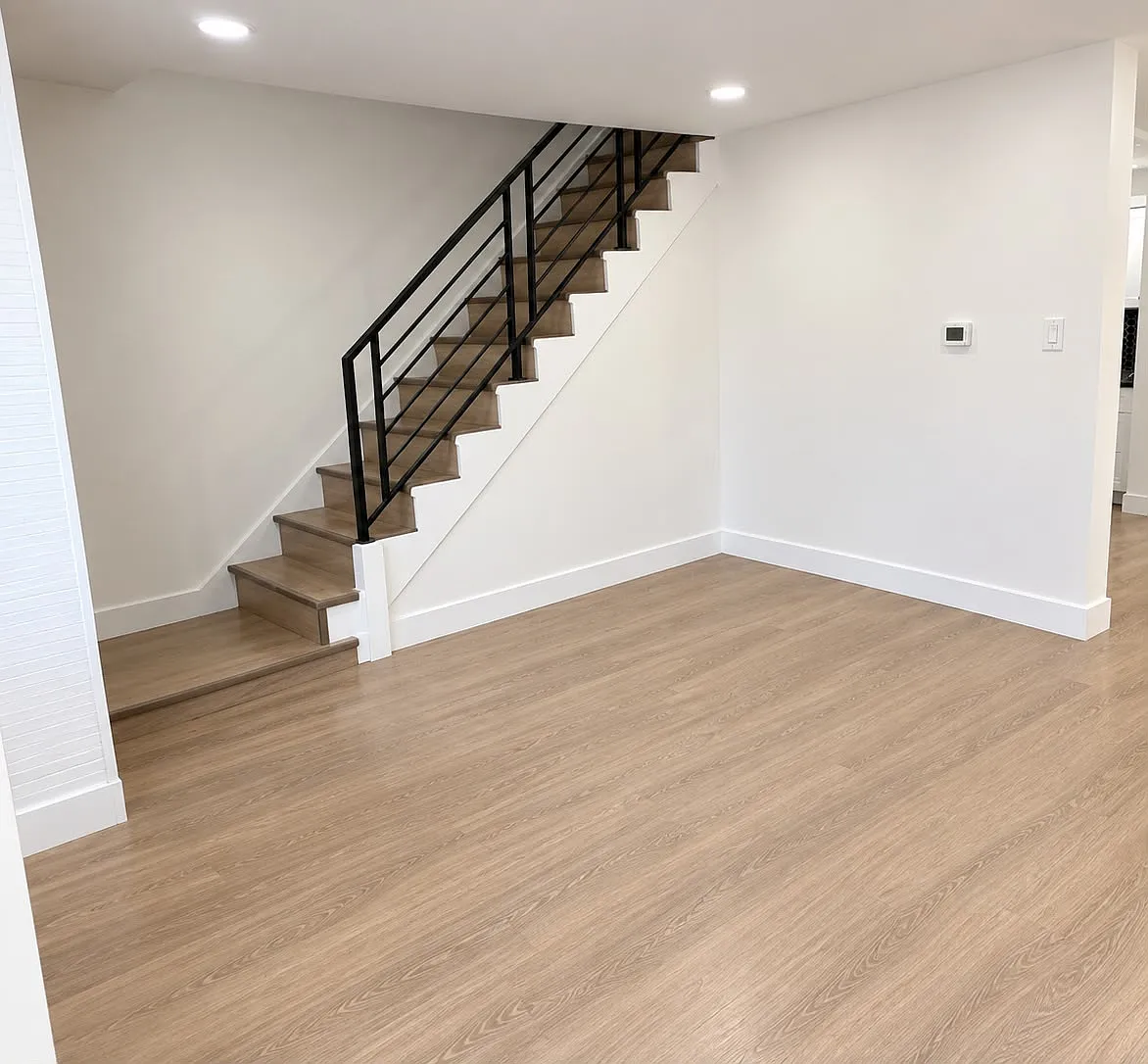2 bed, 1.5 bath, 800 sqft, $2,100 — Photo 2