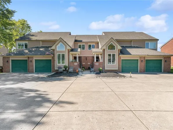 8425 Washington Village Dr, Centerville, OH 45458