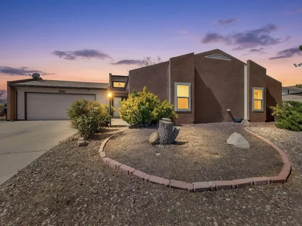 717 Casper Rd SE, Rio Rancho, NM 87124