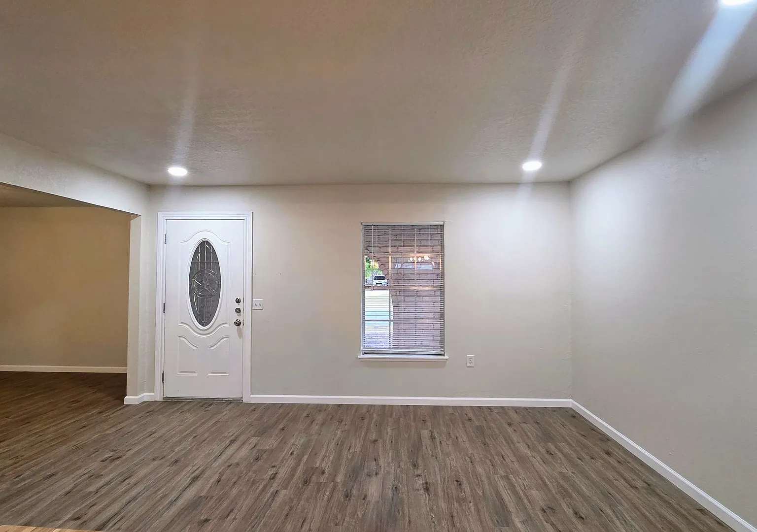 Newly Renovated NE San Antonio 3 bedroom home in established neighborhood-You do not want to miss... — Photo 2