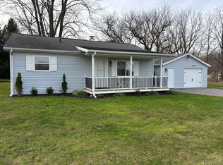 10119 Irish Rd, Otisville, MI 48463