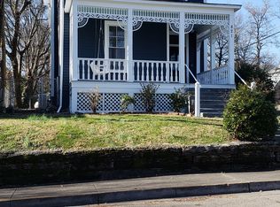 821 Eleanor St, Knoxville, TN 37917