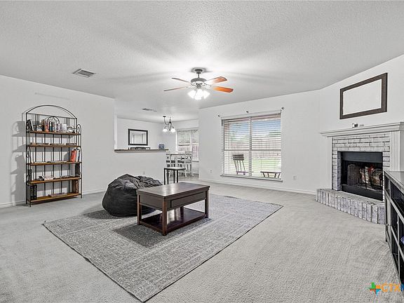 3rd image of 502 Atlas Ave