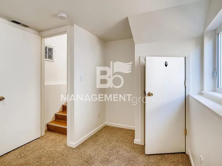 653 SW Sherman St — Photo 25