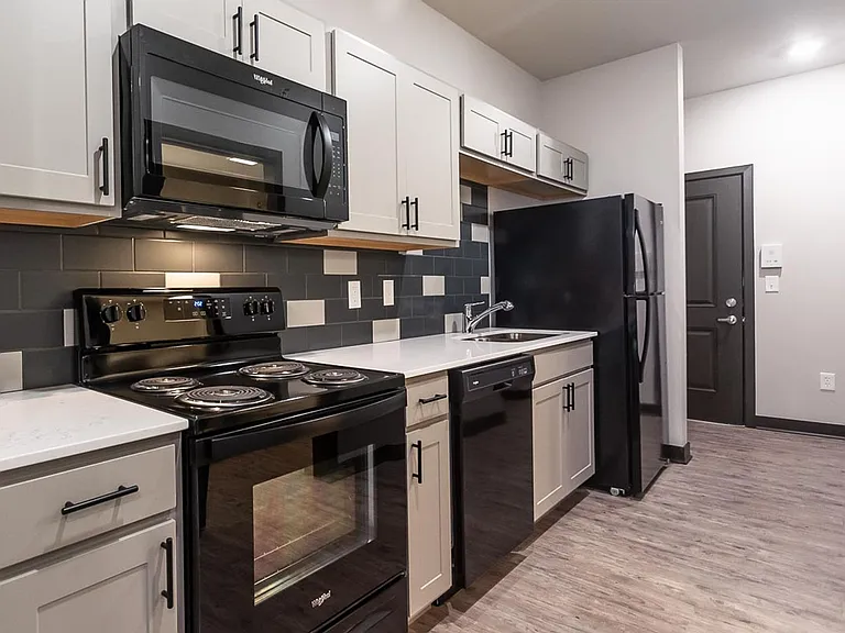 G3 Apartments — Photo 13