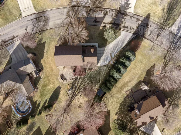 800 27th St SW, Austin, MN 55912