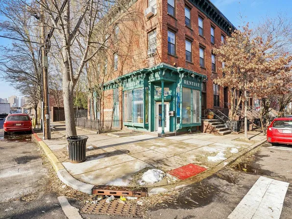 273 Monmouth Street image 1 of 36