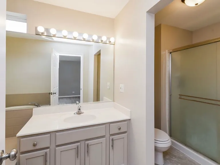 1670 Park Vista Ln — Photo 4