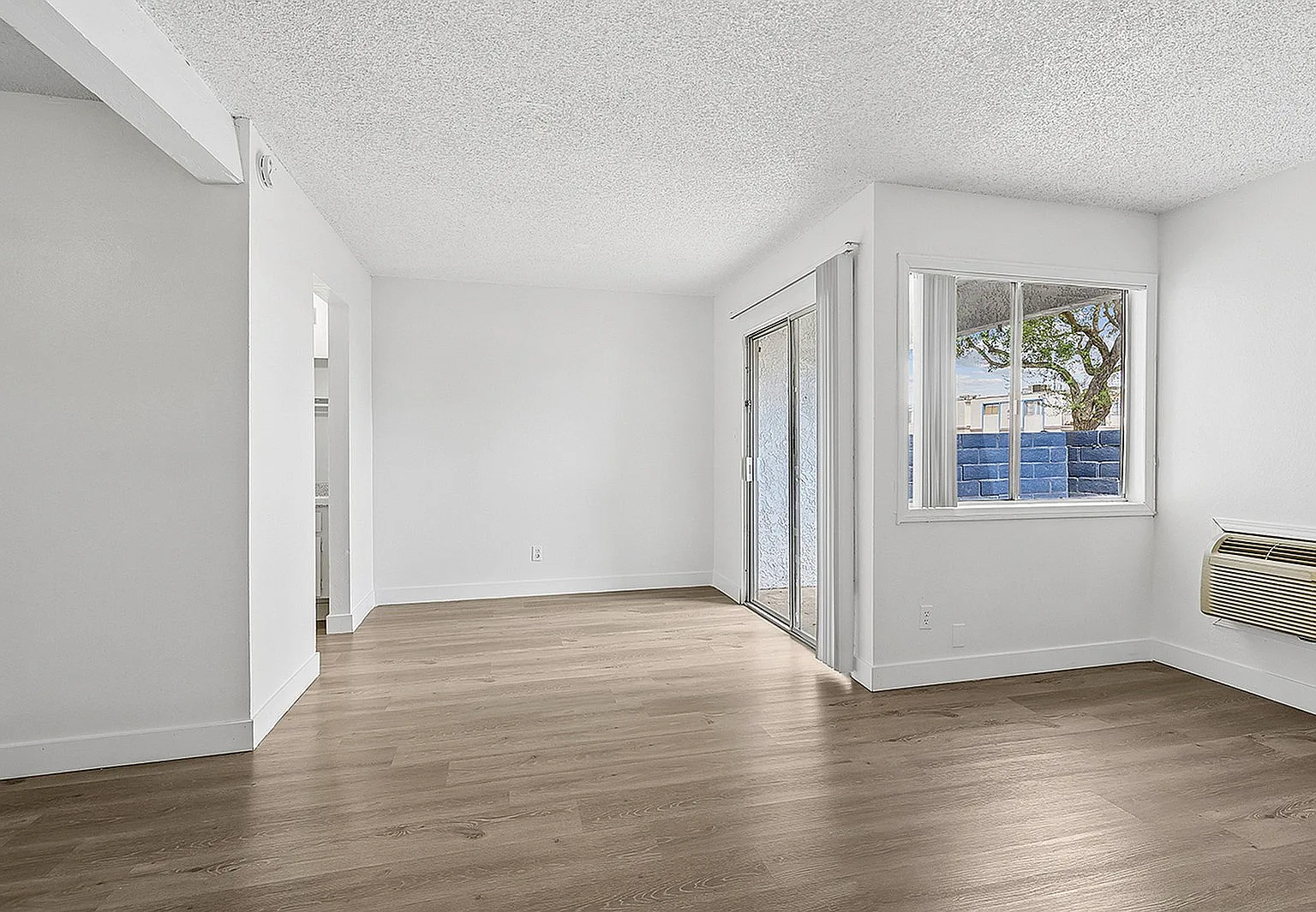 Pennwood Place — Photo 1