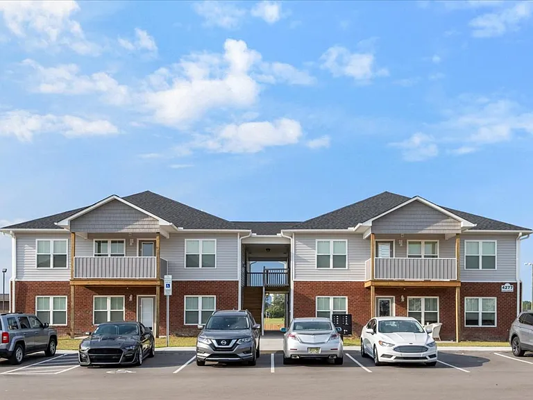 Legacy Park Apartments — Photo 15