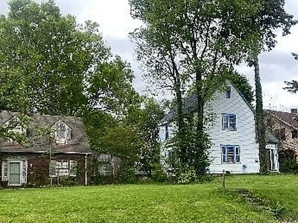 1111 Arrow Ave, Anderson, IN 46016