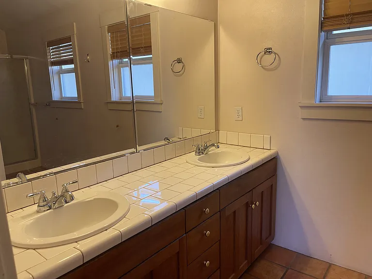1120 Tolman Creek Rd — Photo 13