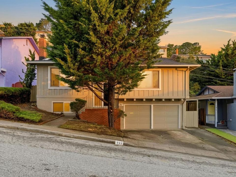 1st image of 261 Del Norte Dr