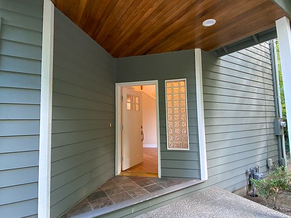 2nd image of 1919 Fairmount Ave SW #A