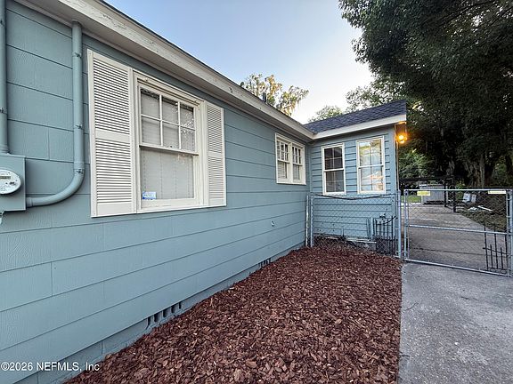 3rd image of 6946 OAKWOOD Street