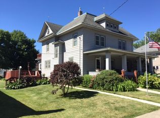 105 W Davis St, Monona, IA 52159