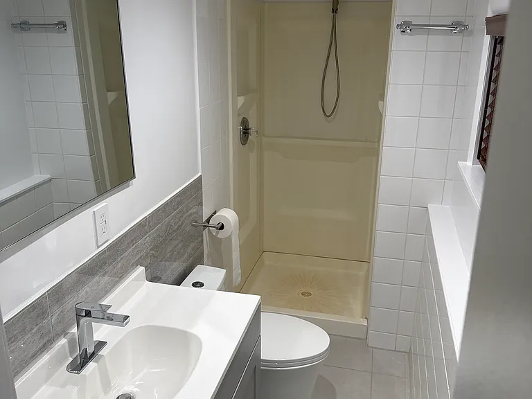 1162 Waverly Ave — Photo 6
