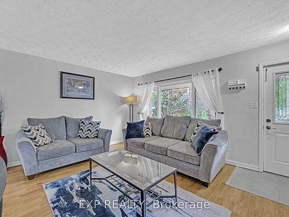 4th image of 220 Scott Rd