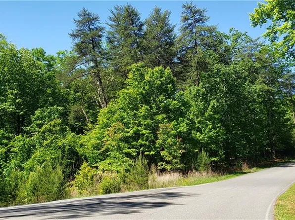 285 Big Bear Creek Ext, Jasper, GA 30143