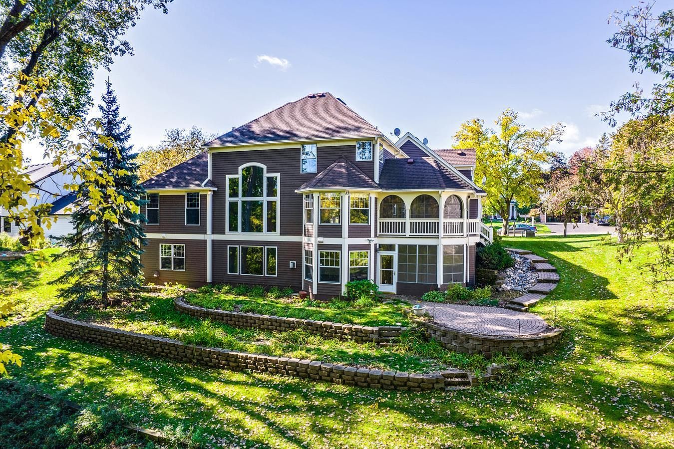 460 Vadnais Lake Dr, Vadnais Heights, MN 55127 Zillow