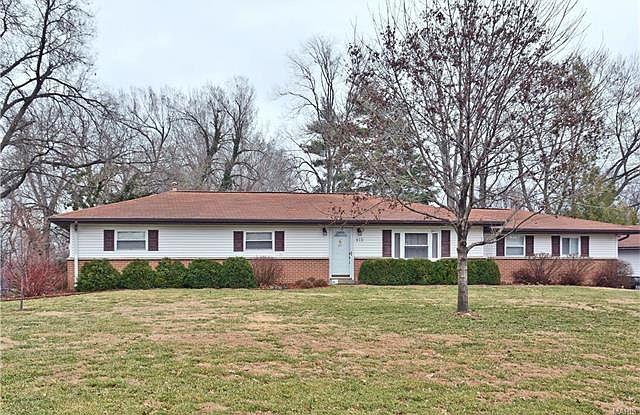 1st image of 415 Fee Fee Hills Dr