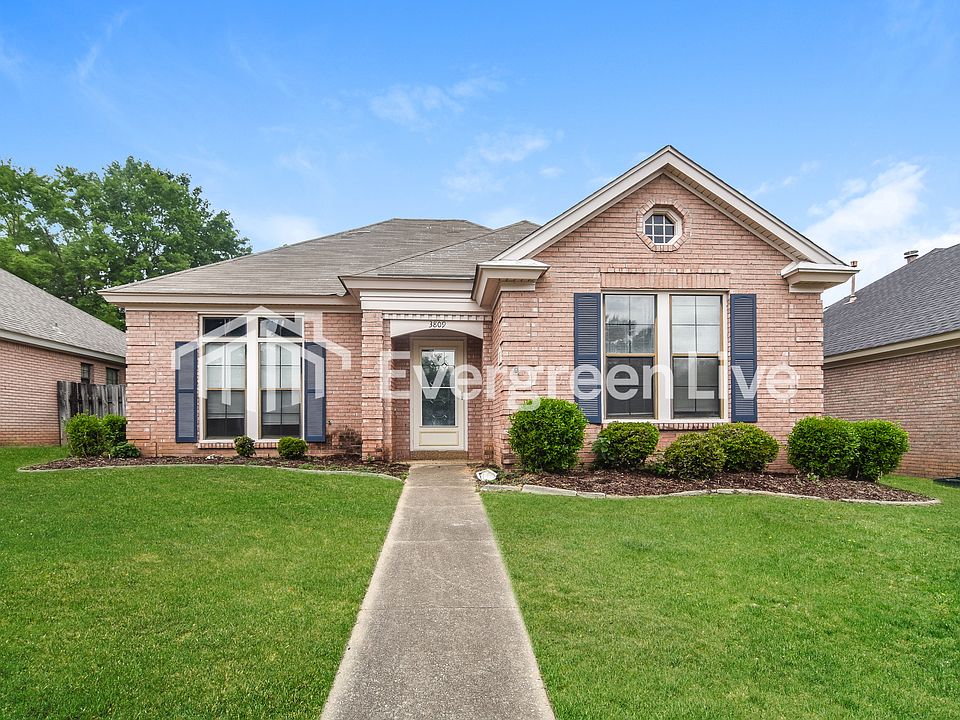 1st image of 3809 Oak Ave
