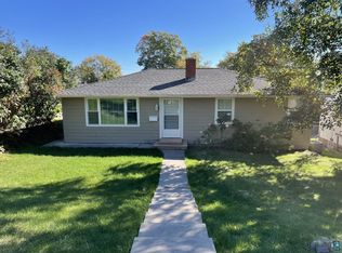 1422 Fern Ave, Duluth, MN 55805