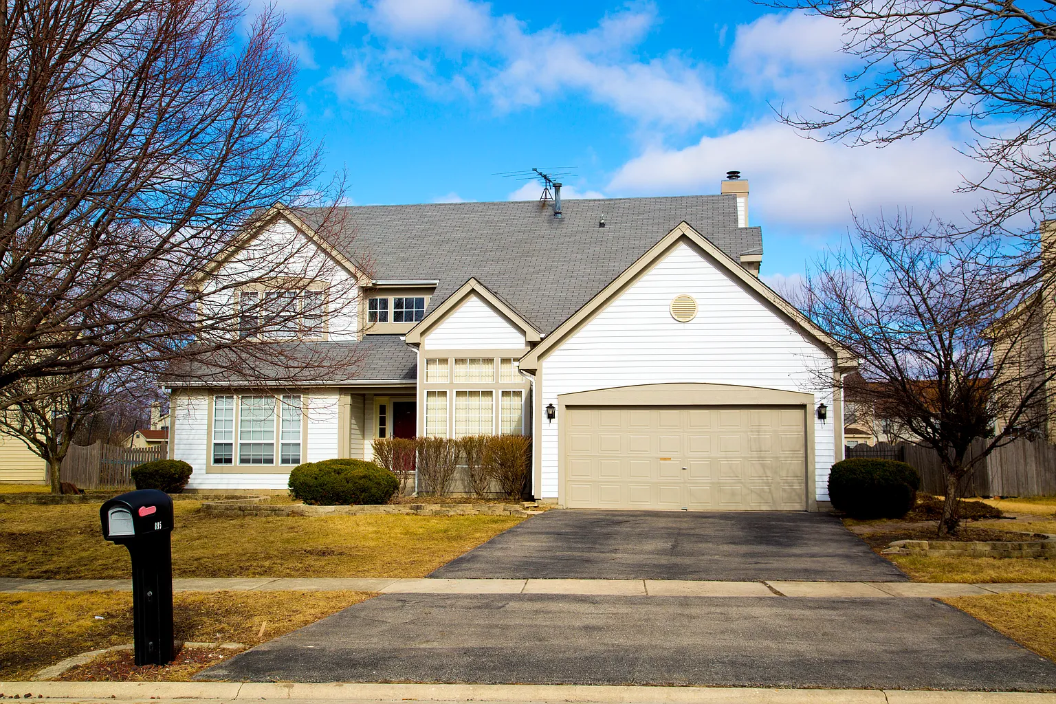 895 Brompton Cir photo 1