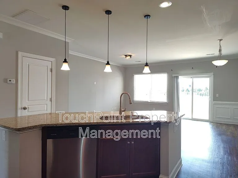 321 Halton Crossing Dr SW — Photo 6