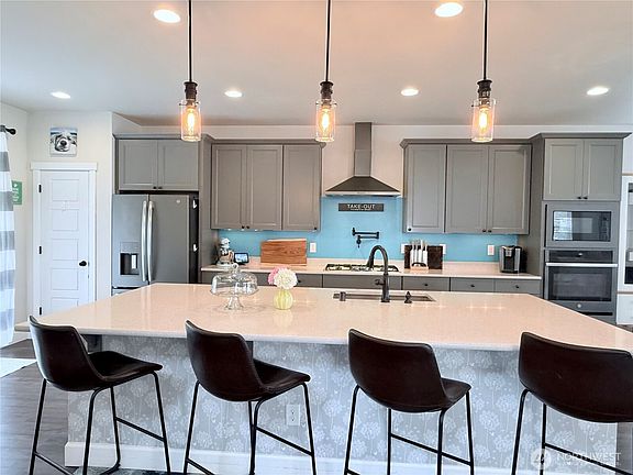 5th image of 8482 28th Street Ct E