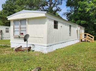 108 E Park Dr, Beulaville, NC 28518