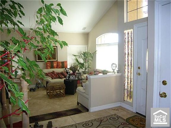 4th image of 16042 Crestline Dr