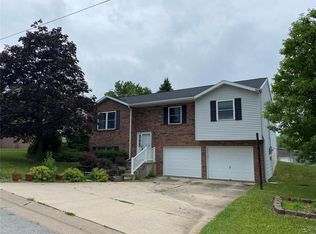 4165 Deer Ridge Dr, Hannibal, MO 63401