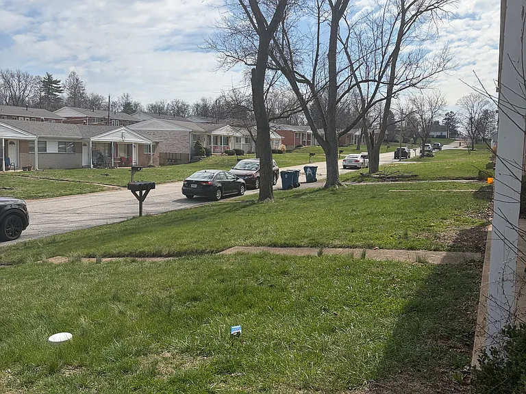 229 Solon Dr — Photo 1