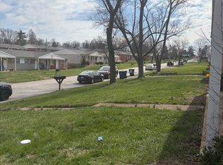 229 Solon Dr, Ballwin, MO 63021